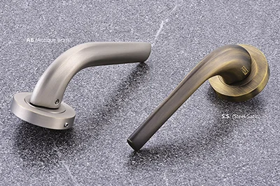 Satin Lacquer Mortise Handle